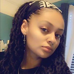 Meet your Posher, Kiana